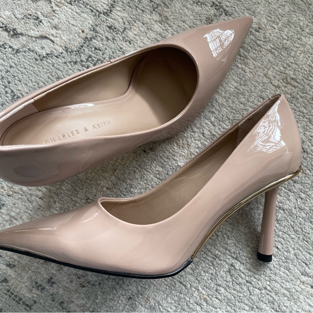 New Charles & Keith Pointed Toe Nude Heels - Size 35